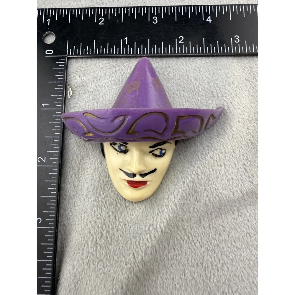 Vintage‎ Celluloid Brooch Sombrero Purple